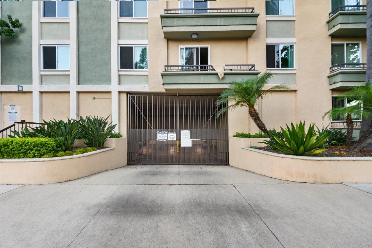 Beverly Hills Chic 2 Bed 2Bath With Patio And Parking 309 Los Angeles Zewnętrze zdjęcie