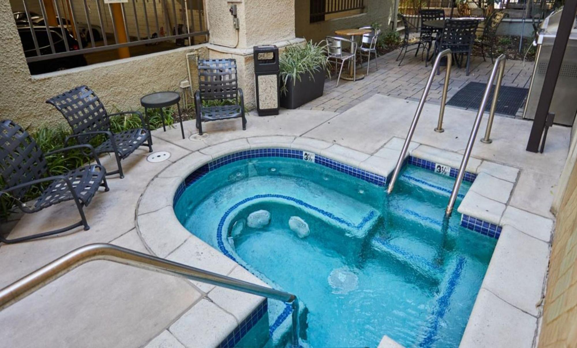Beverly Hills Chic 2 Bed 2Bath With Patio And Parking 309 Los Angeles Zewnętrze zdjęcie